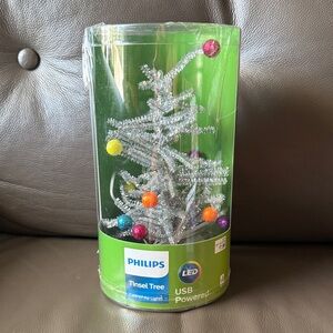 Philips LED Silver Tinsel Tree with Colorful Ornaments USB Powered